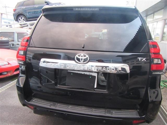 TOYOTA LANDCRUISER PRADO 2023