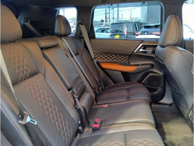 MITSUBISHI OUTLANDER PHEV 2021