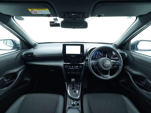 TOYOTA YARIS CROSS 2025