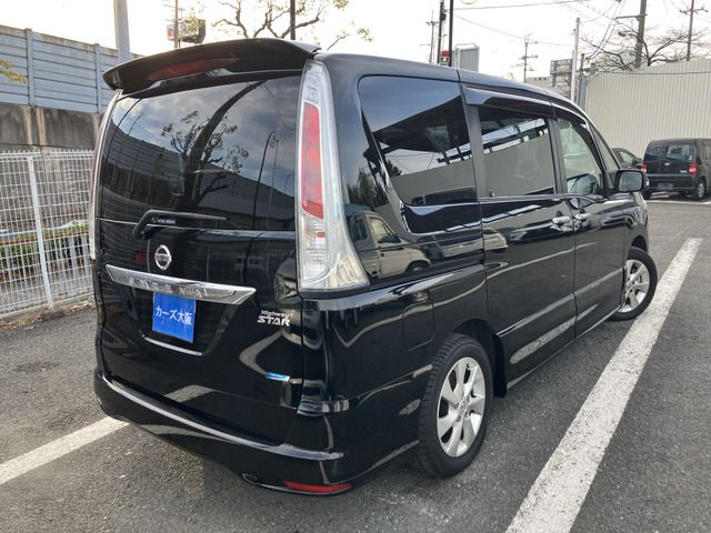 NISSAN SERENA  WG 2011