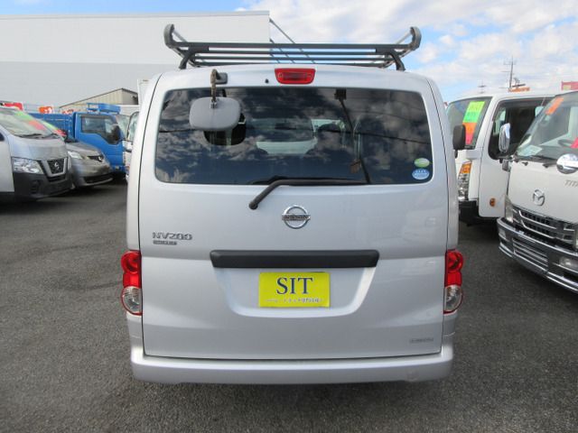 NISSAN NV200 VANETTE van 2012