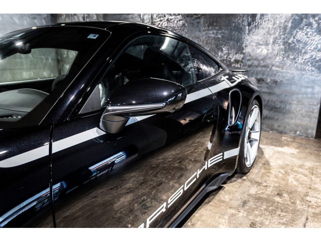 PORSCHE PORSCHE 911 2025