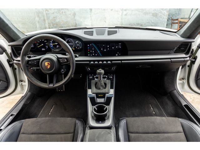 PORSCHE PORSCHE 911 2023