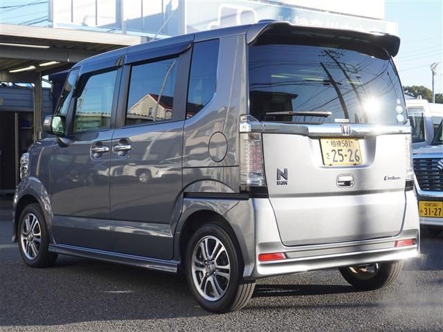 HONDA N BOX CUSTOM 2017