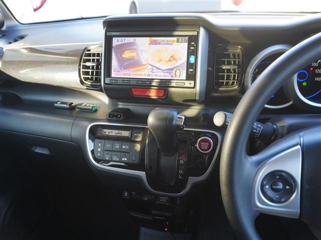 HONDA N BOX CUSTOM 2017