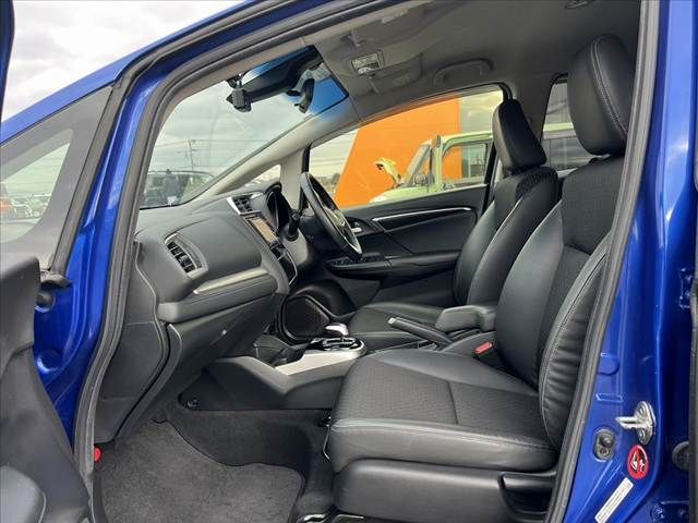 HONDA FIT HYBRID 2015