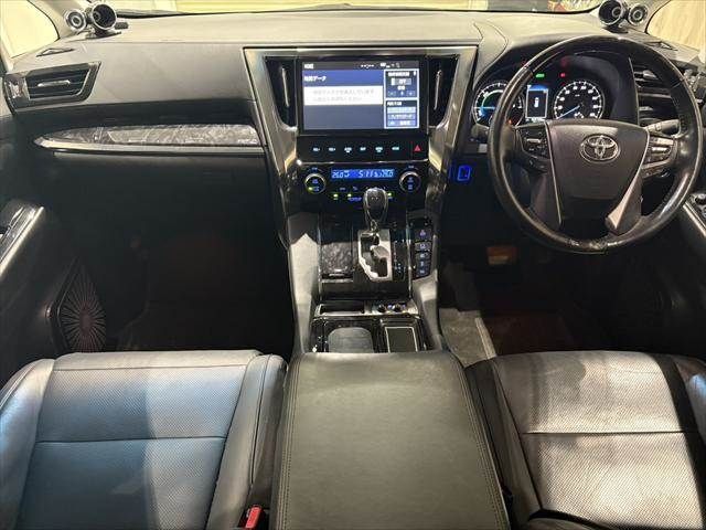 TOYOTA VELLFIRE  HYBRID 4WD 2019