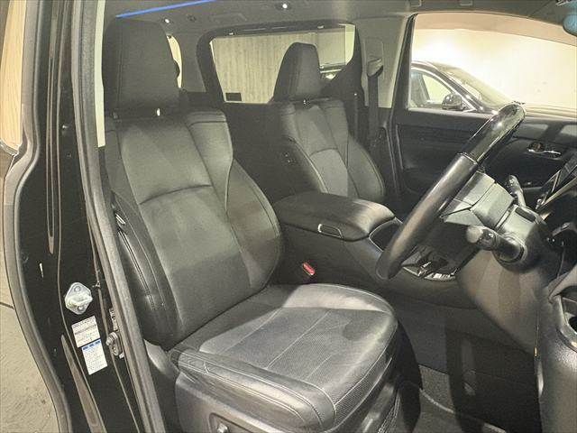 TOYOTA VELLFIRE  HYBRID 4WD 2019