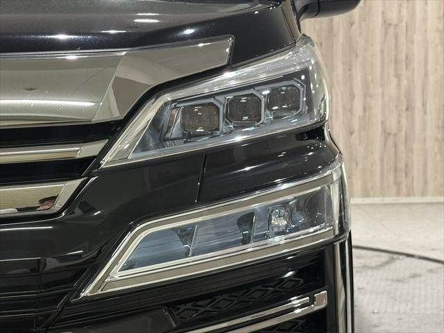 TOYOTA VELLFIRE  HYBRID 4WD 2019