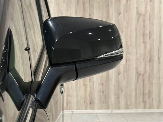 TOYOTA VELLFIRE  HYBRID 4WD 2019