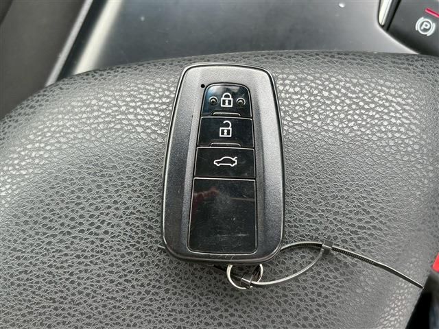 TOYOTA CAMRY HYBRID 2018