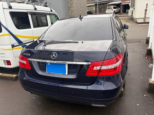 MERCEDES BENZ MERCEDES BENZ E class sedan 2012