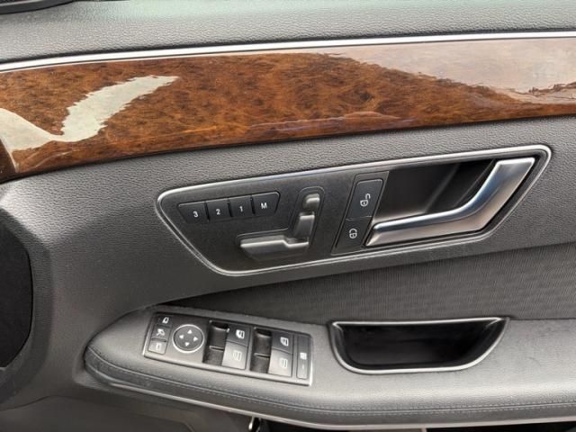 MERCEDES BENZ MERCEDES BENZ E class sedan 2012