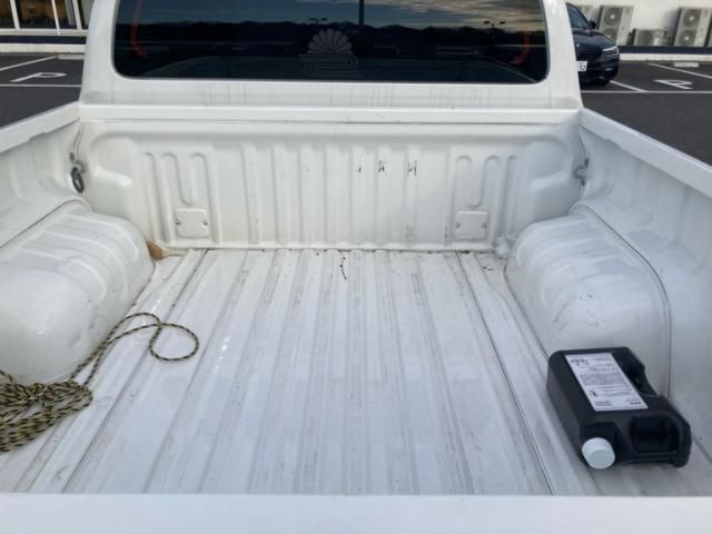 TOYOTA ??????????4D 2023