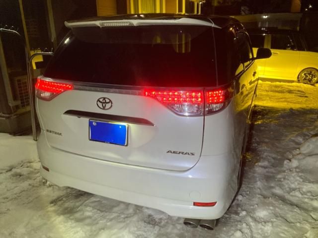 TOYOTA ESTIMA  4WD 2010