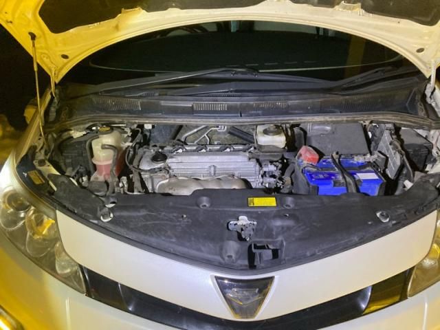 TOYOTA ESTIMA  4WD 2010