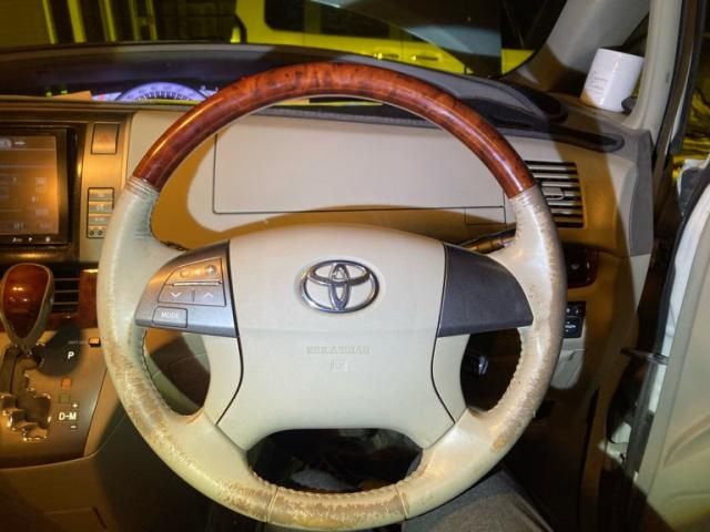 TOYOTA ESTIMA  4WD 2010