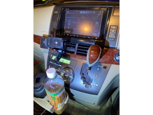 TOYOTA ESTIMA  4WD 2010