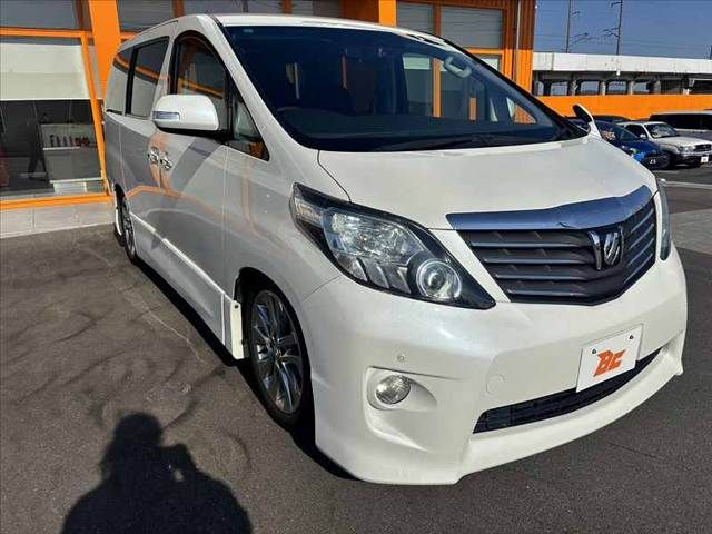 TOYOTA ALPHARD 2011