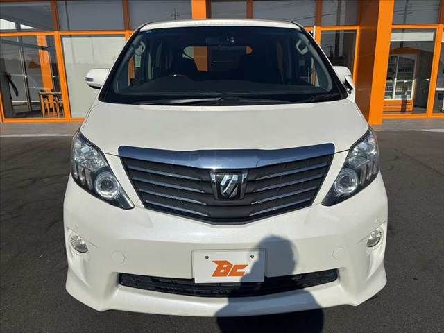 TOYOTA ALPHARD 2011