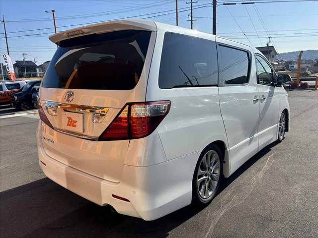 TOYOTA ALPHARD 2011