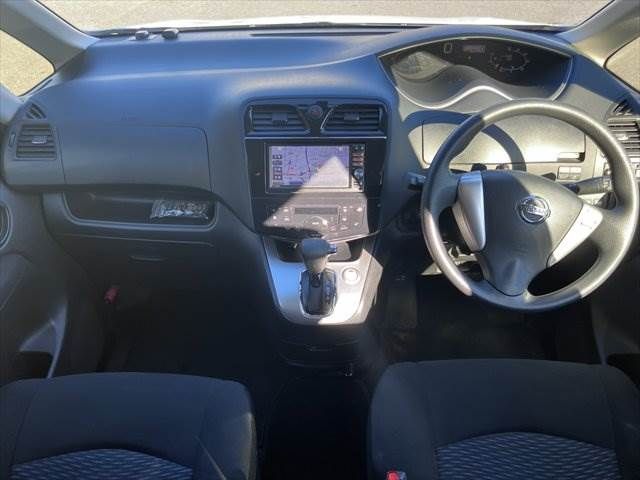 NISSAN SERENA  S-HYBRID 2013