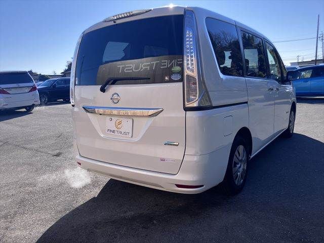 NISSAN SERENA  S-HYBRID 2013