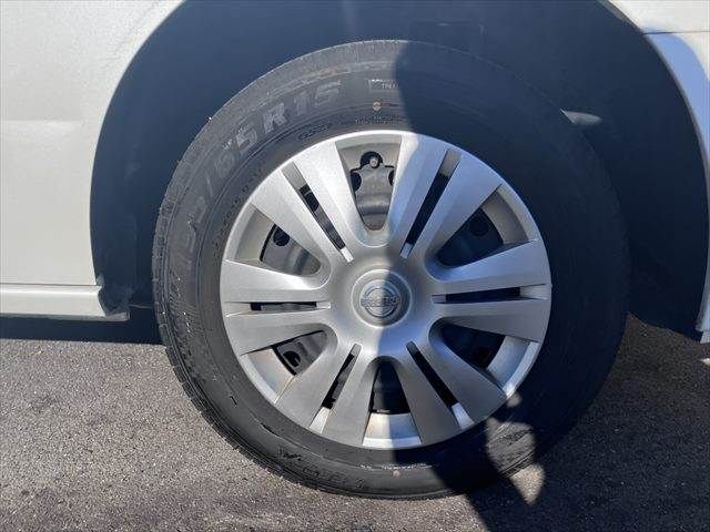 NISSAN SERENA  S-HYBRID 2013