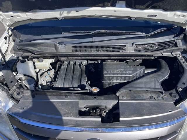 NISSAN SERENA  S-HYBRID 2013