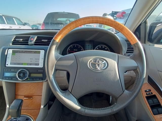 TOYOTA PREMIO 2009