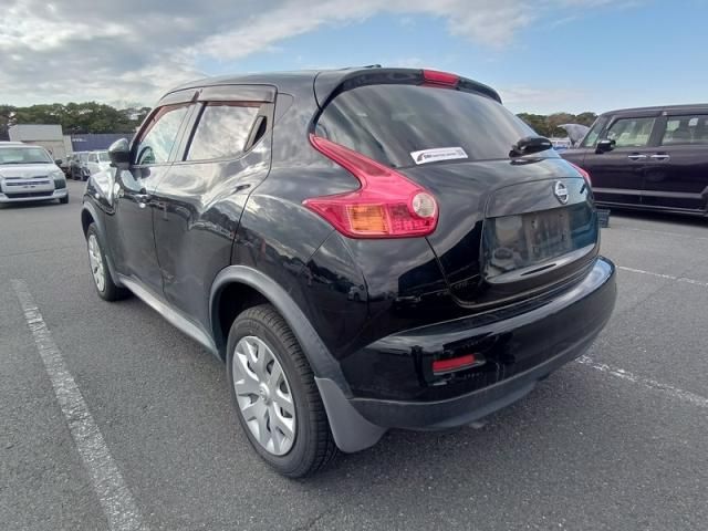 NISSAN JUKE 2010