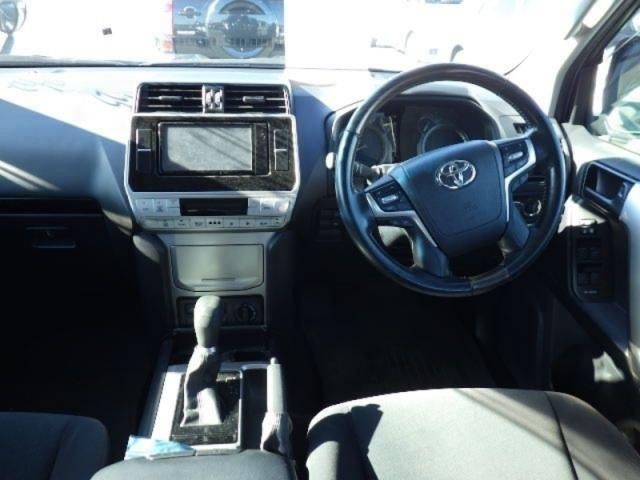 TOYOTA LANDCRUISER PRADO 2019