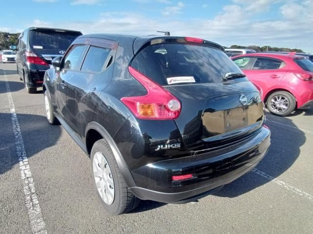 NISSAN JUKE 2011