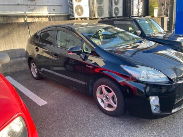 TOYOTA PRIUS 2010