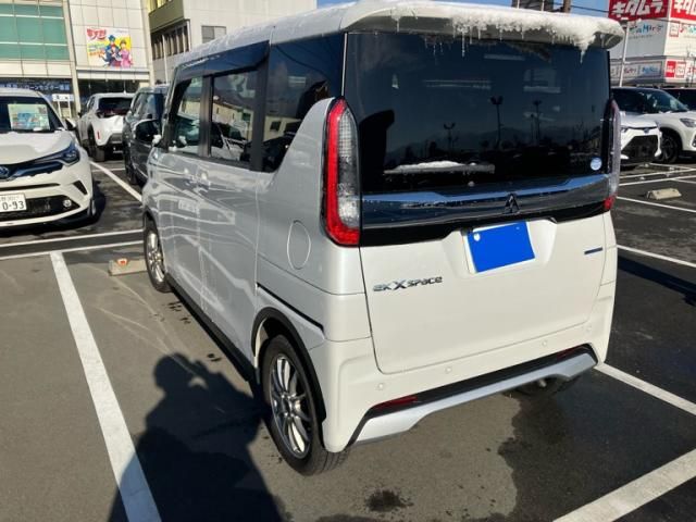 MITSUBISHI ek X SPACE 4WD 2021