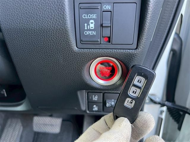 HONDA N BOX CUSTOM 2021