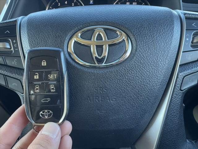 TOYOTA ALPHARD 4WD 2018