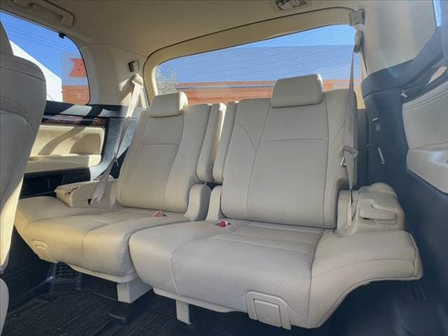 TOYOTA ALPHARD 4WD 2018