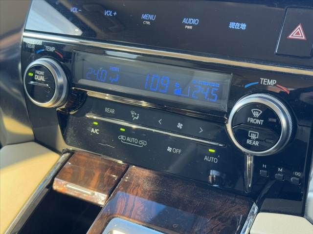 TOYOTA ALPHARD 4WD 2018