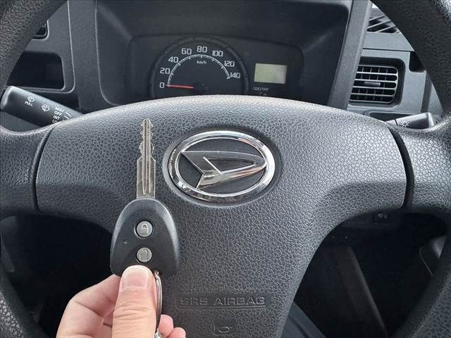 DAIHATSU HIJET truck 2015