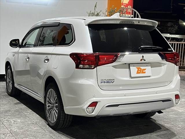 MITSUBISHI OUTLANDER PHEV 2021