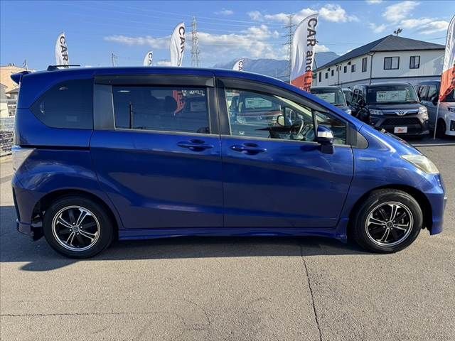 HONDA FREED HYBRID 2012