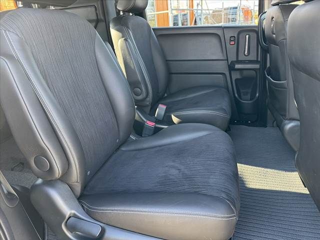 HONDA FREED HYBRID 2012