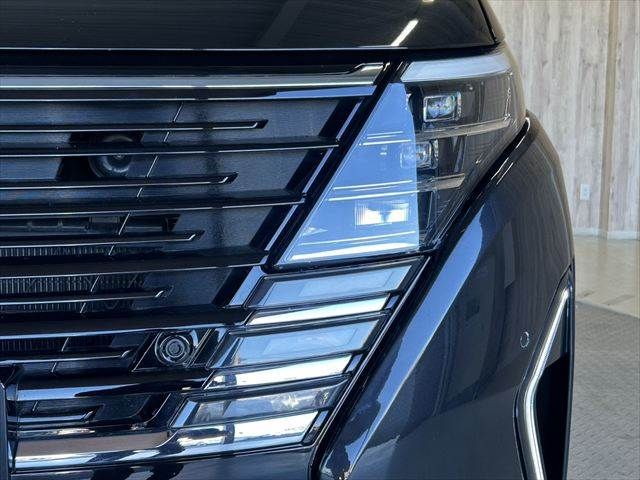 NISSAN SERENA  WG 2023