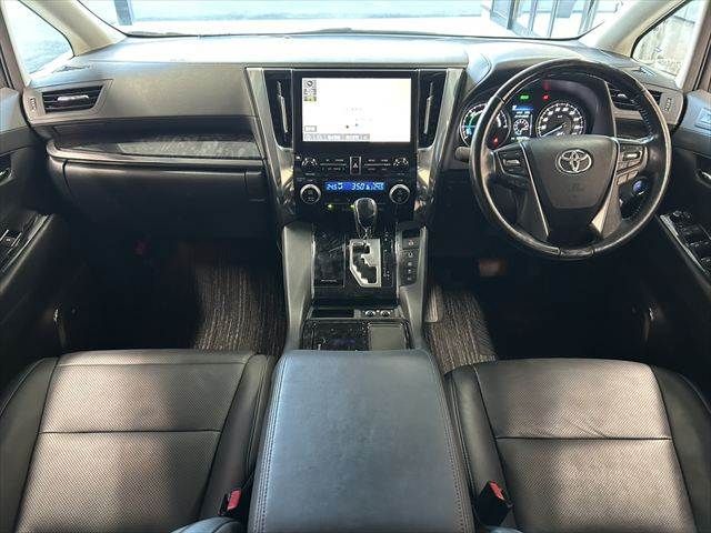 TOYOTA ALPHARD hybrid 4WD 2020