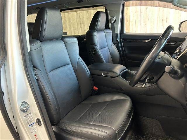 TOYOTA ALPHARD hybrid 4WD 2020