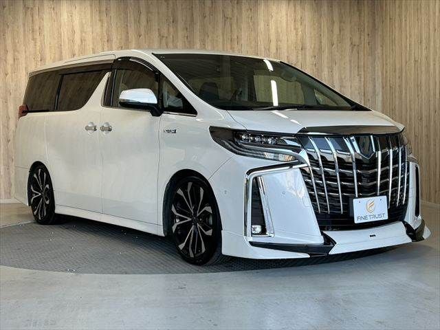 TOYOTA ALPHARD hybrid 4WD 2020