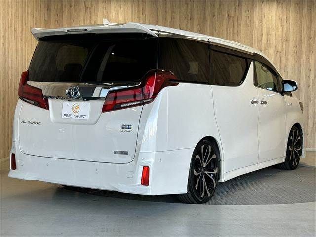 TOYOTA ALPHARD hybrid 4WD 2020