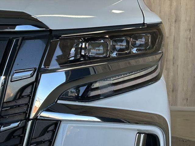 TOYOTA ALPHARD hybrid 4WD 2020