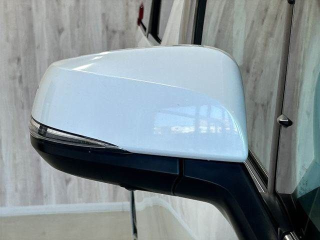 TOYOTA ALPHARD hybrid 4WD 2020